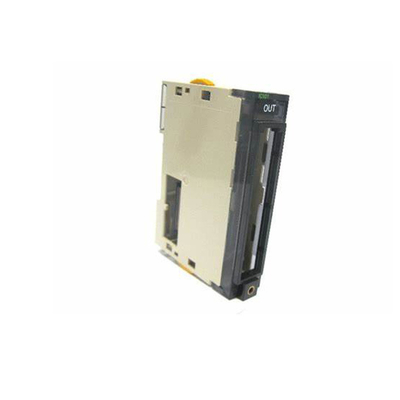 PLC Control CJ1W-IC101 Expansion I/O Control Unit voor CPU verbindingen aan de rechterkant