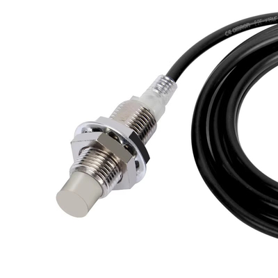 Inductieve nabijheidssensoren van industriële kwaliteit E2E-X7D1-N 2M voor nauwkeurige detectie